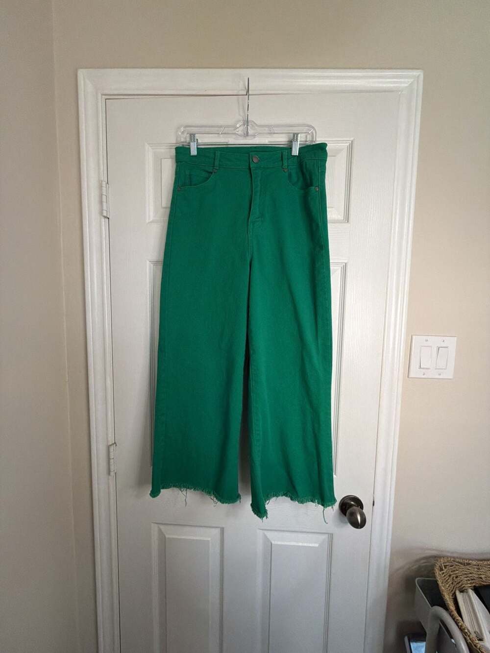 Copper Key Women's Green Wide-Leg Raw Hem Cropped Jeans
